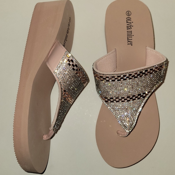 Olivia Miller pink sequin sandal, size 9 - Picture 2 of 3